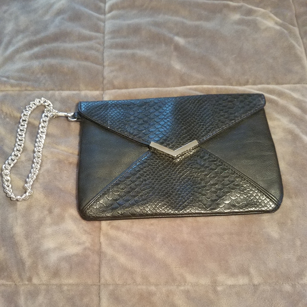Envelope clutch